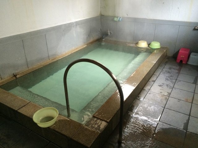 山川温泉共同浴場